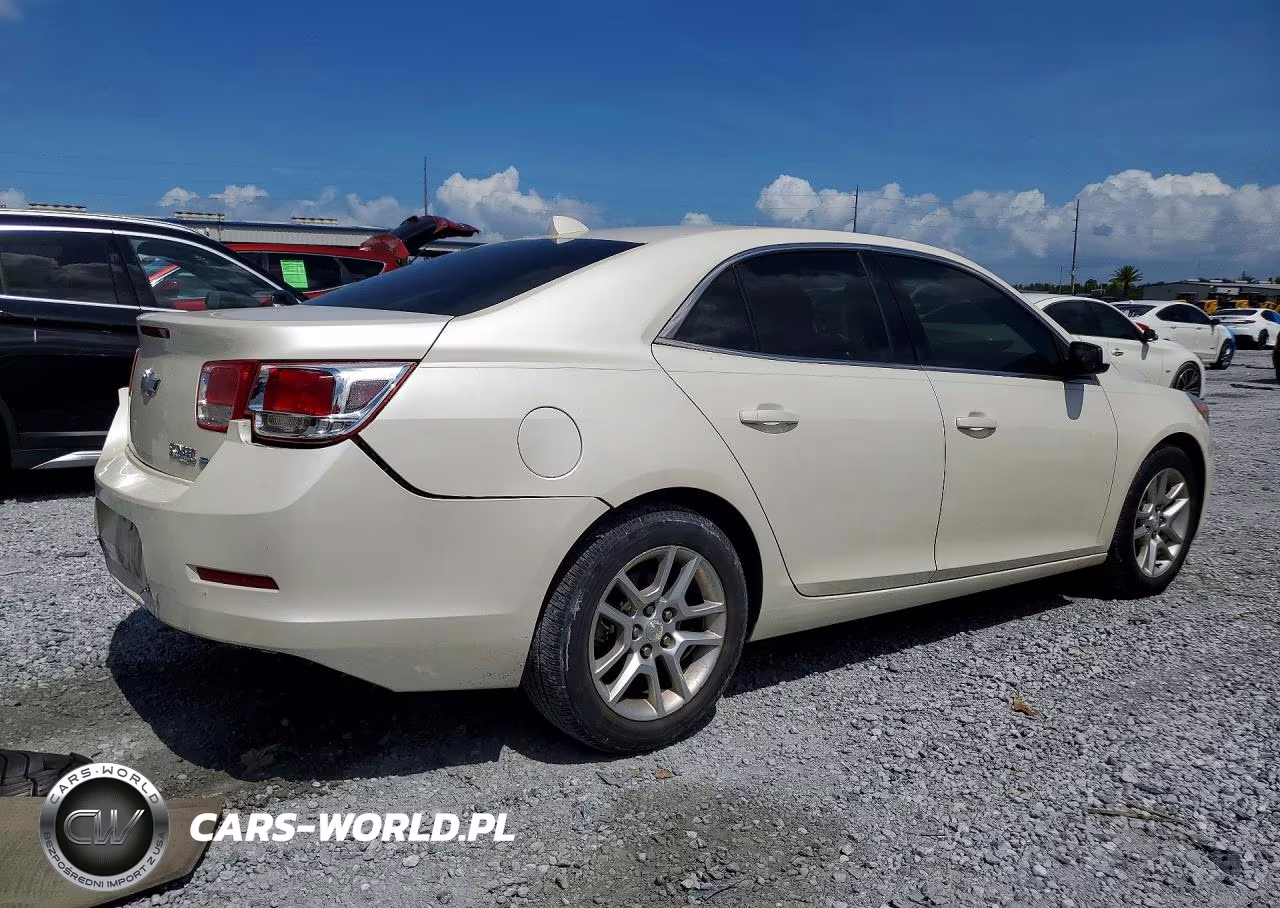 2013 Chevrolet Malibu 1Lt VIN:1G11D5RR0DF109545 - 3