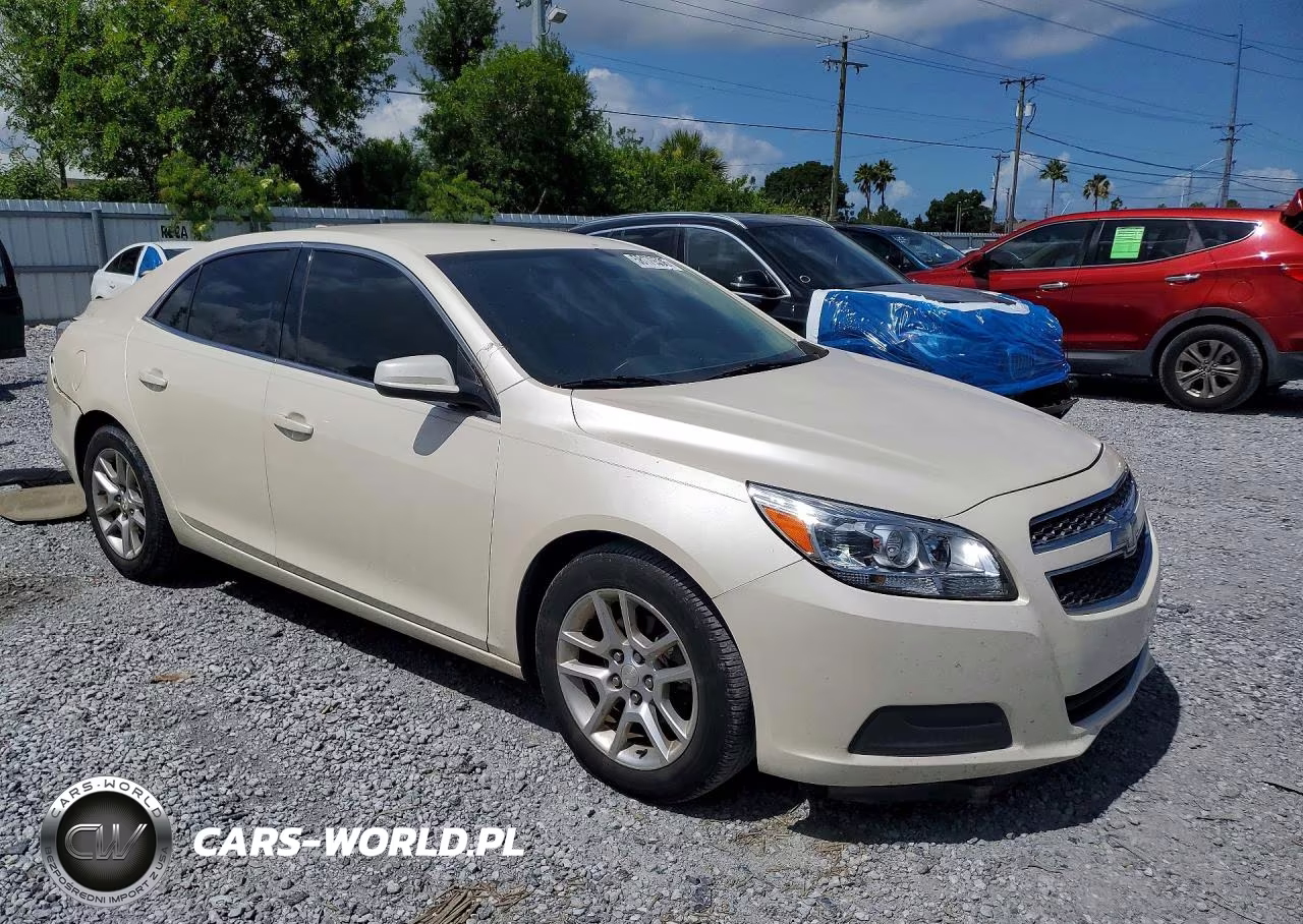 2013 Chevrolet Malibu 1Lt VIN:1G11D5RR0DF109545 - 4