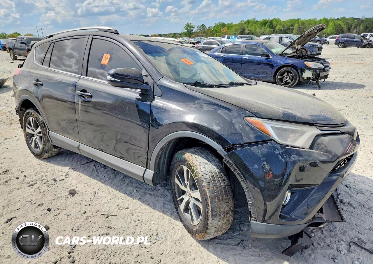 2018 Toyota Rav4 Xle VIN:2T3WFREV7JW421311 - 4