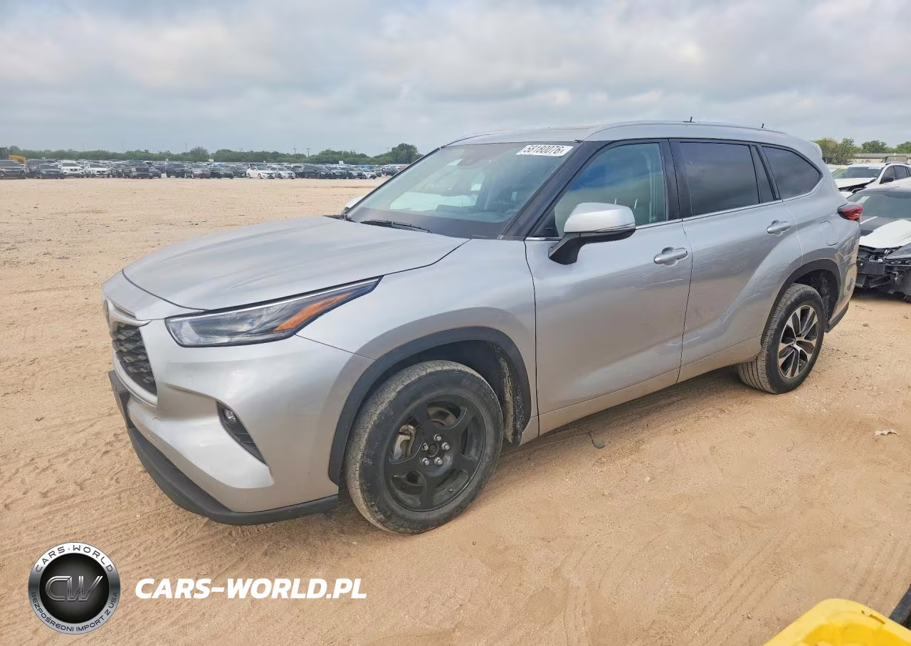 2021 Toyota Highlander Xle – zdjęcie 1 z 12