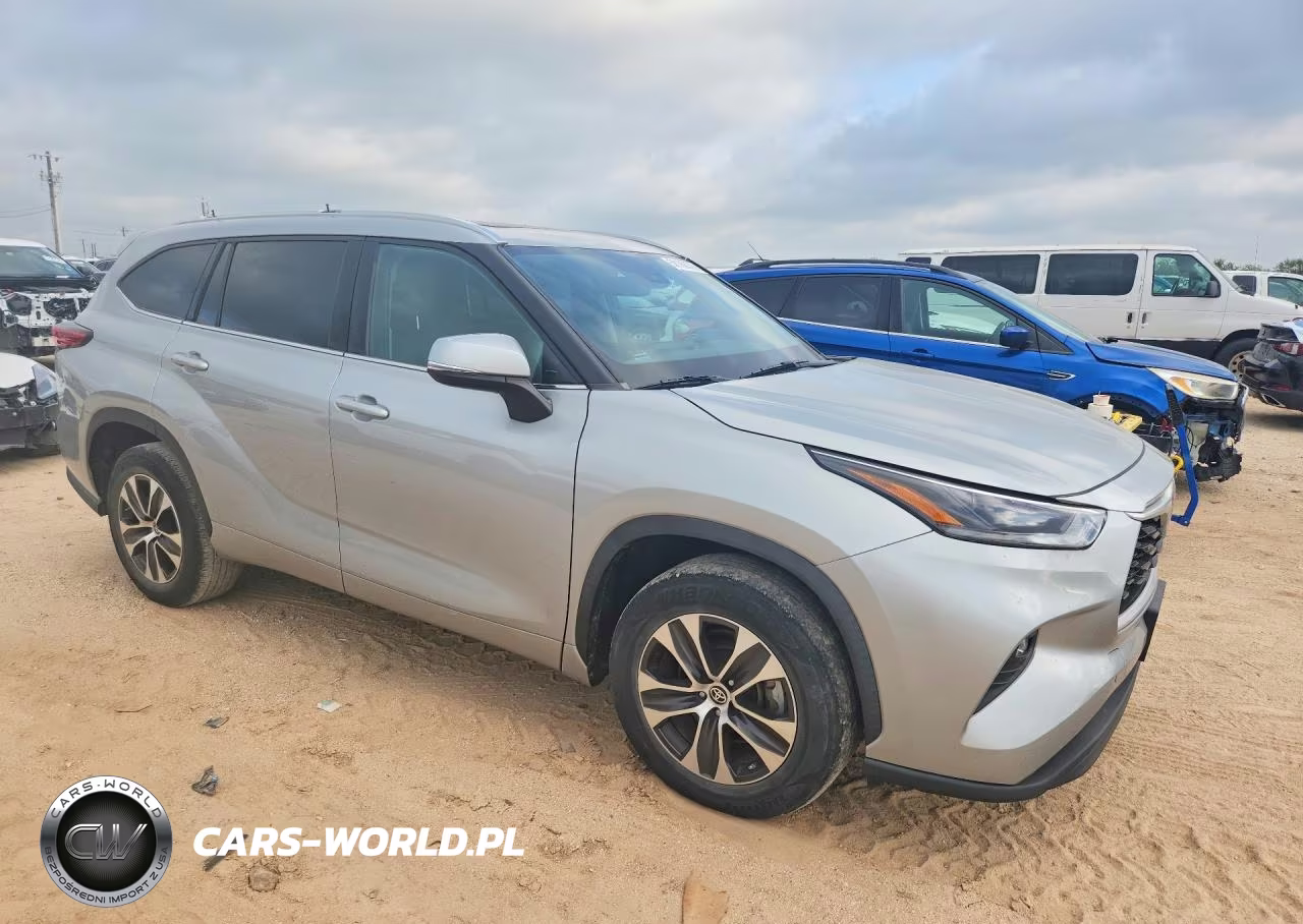 2021 Toyota Highlander Xle VIN:5TDGZRAH5MS520646 - 4