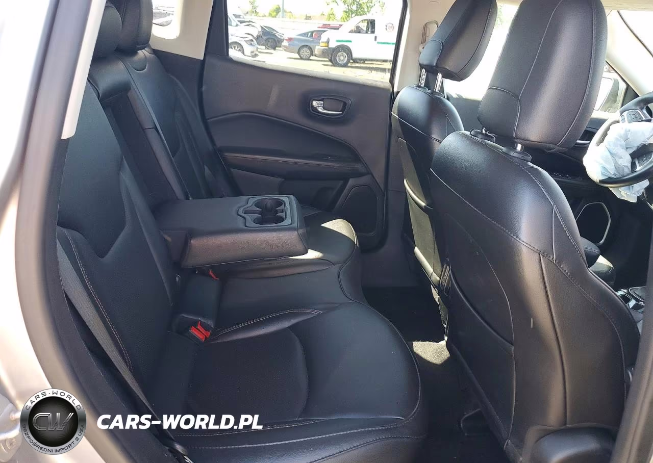 2019 Jeep Compass Limited VIN:3C4NJDCB7KT666110 - 11