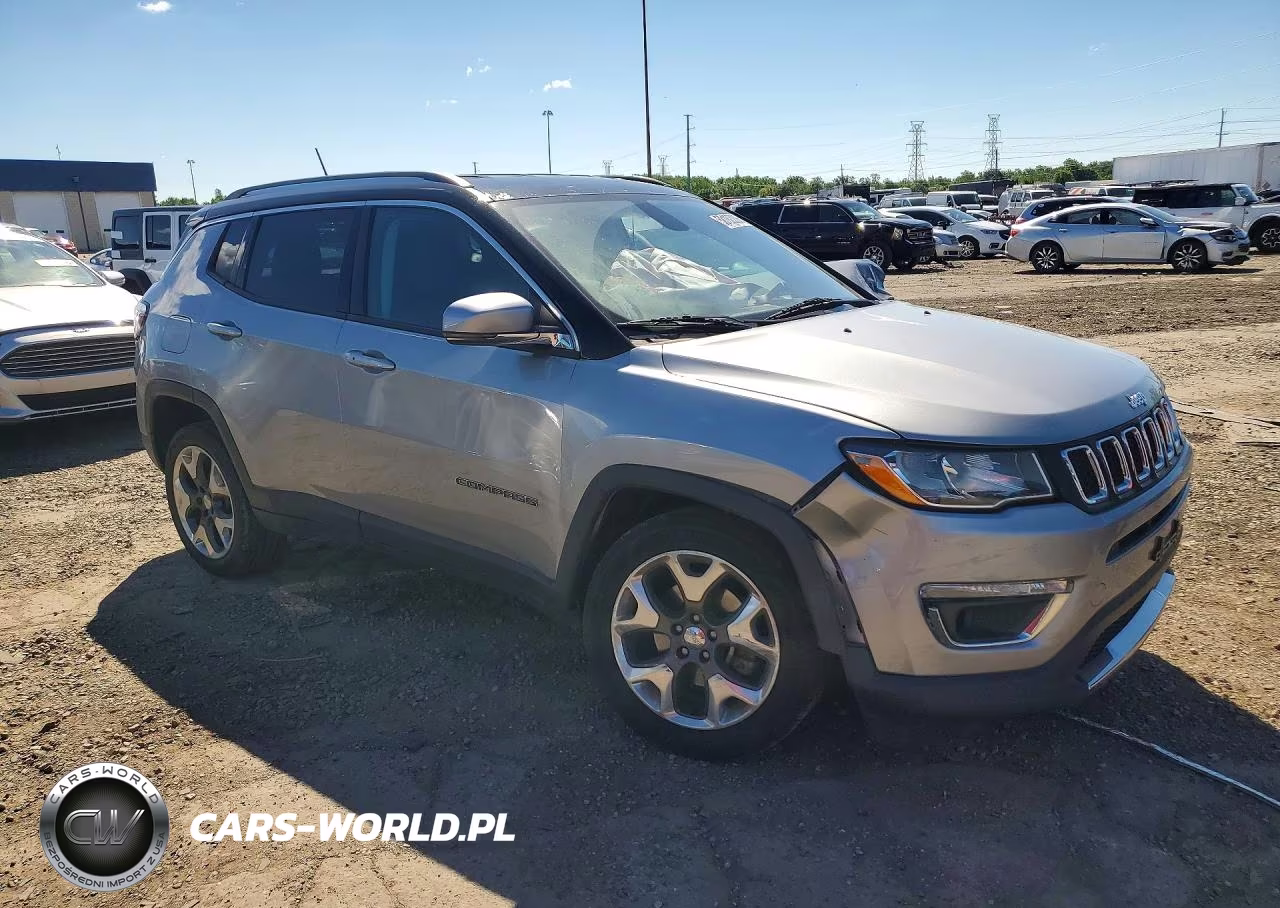 2019 Jeep Compass Limited VIN:3C4NJDCB7KT666110 - 4