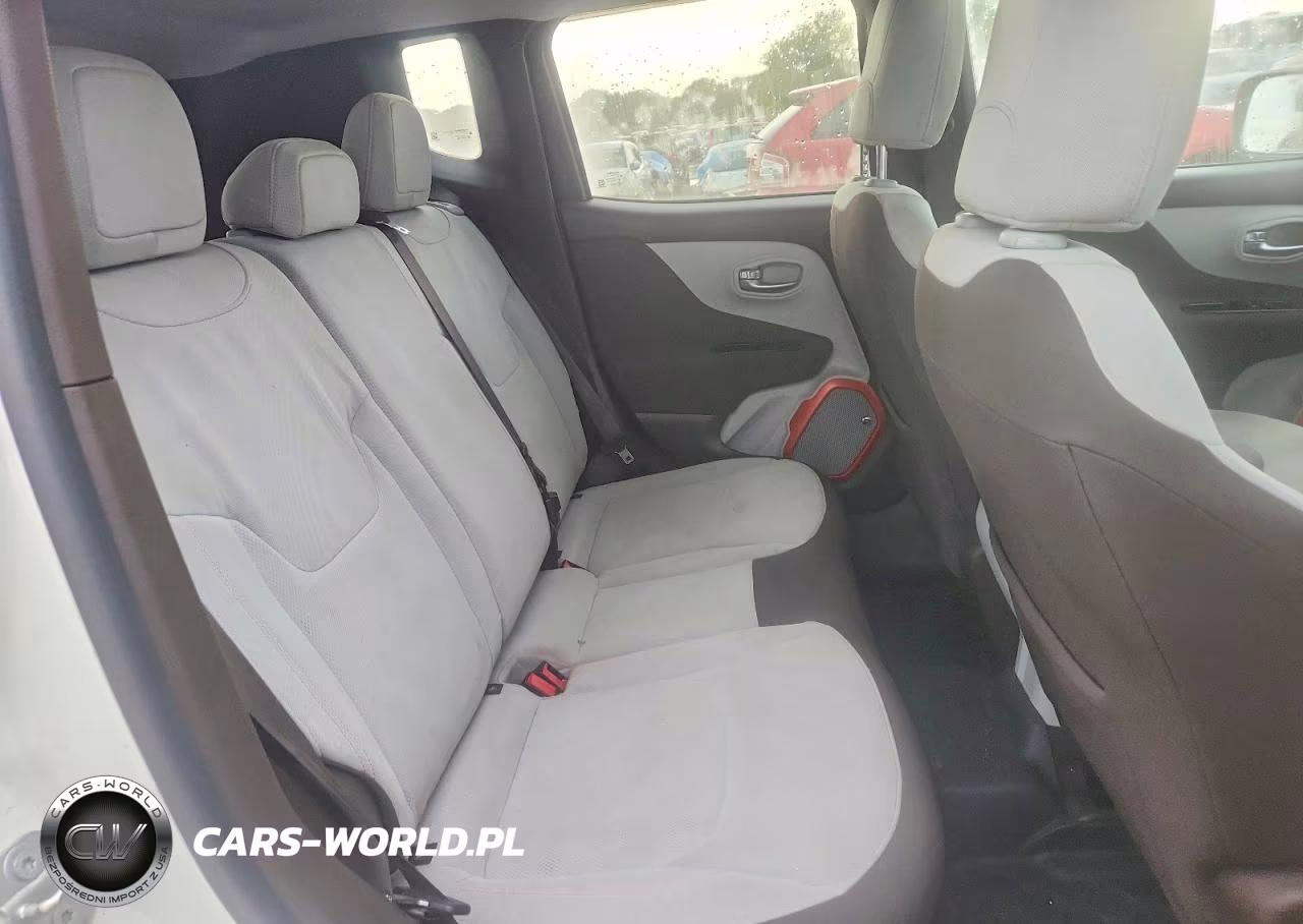 2016 Jeep Renegade Latitude VIN:ZACCJABW6GPC61574 - 11