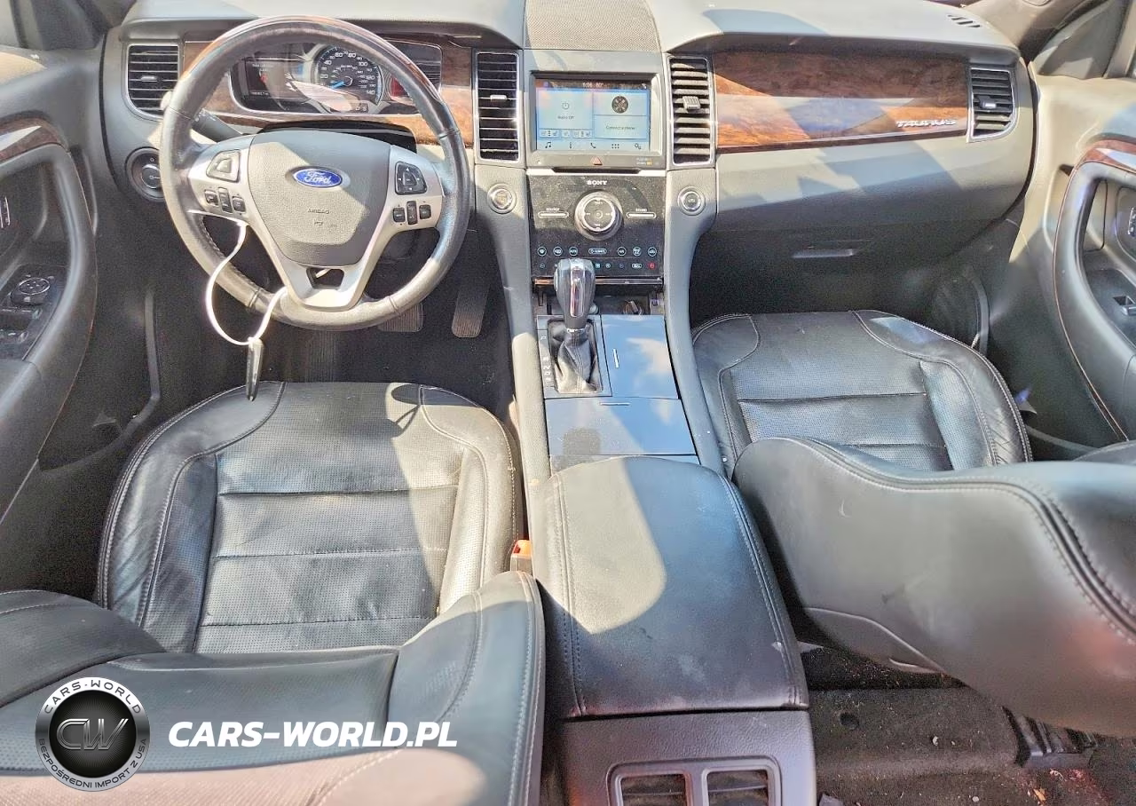 2018 Ford Taurus Limited VIN:1FAHP2F88JG109490 - 8