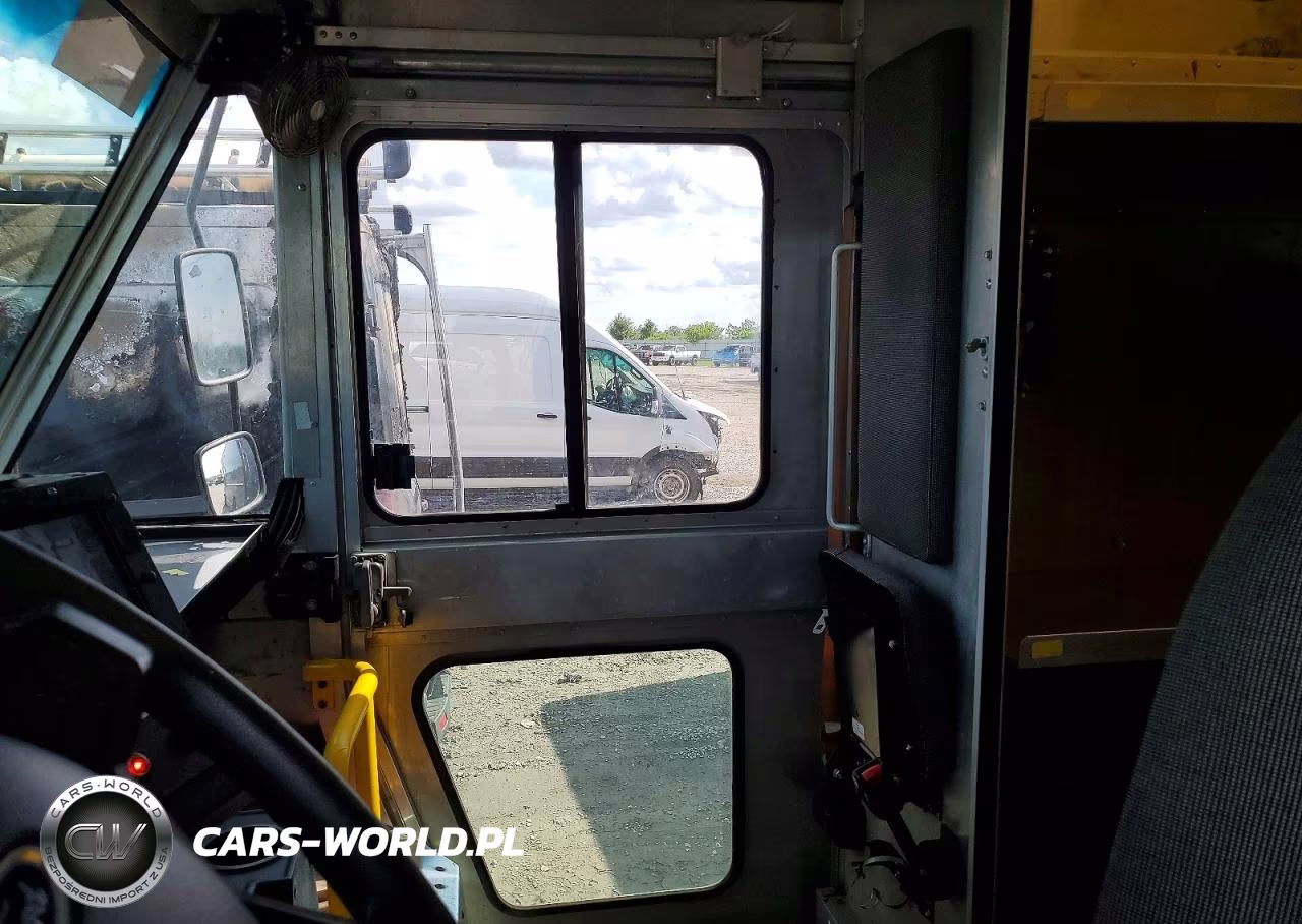 2020 Ford F59 Delivery Truck VIN:1F65F5KN6L0A11795 - 11