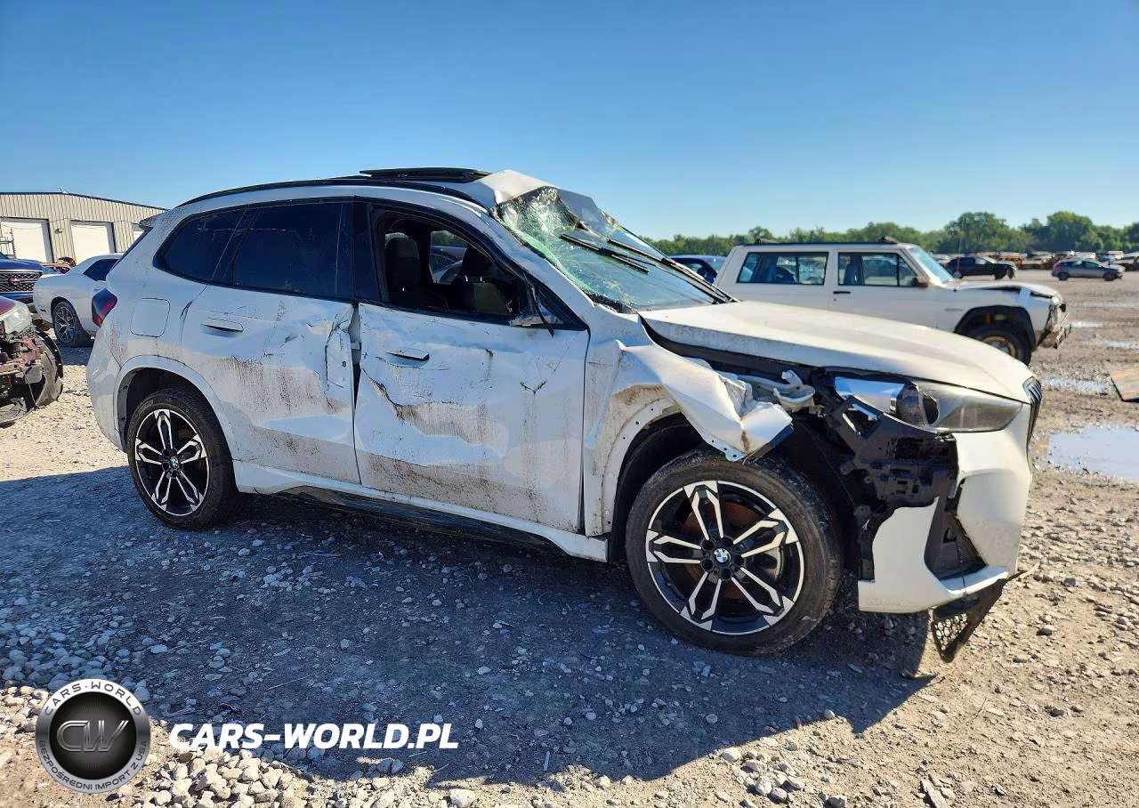 2023 BMW X1 xDrive28I VIN:WBX73EF05P5W77040 - 4
