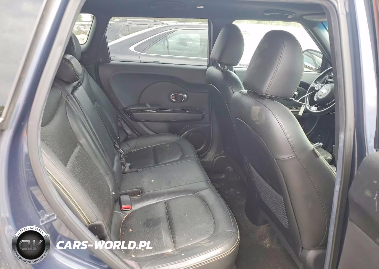 2015 Kia Soul + VIN:KNDJP3A52F7201751 - 10