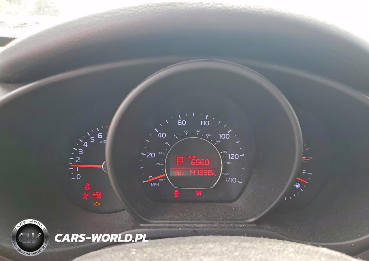 2015 Kia Soul + VIN:KNDJP3A52F7201751 - 9