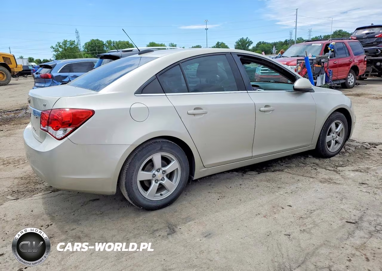 2015 Chevrolet Cruze Lt VIN:1G1PC5SB4F7204097 - 3