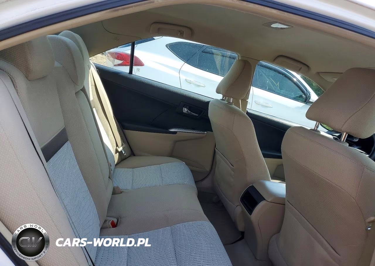 2012 Toyota Camry Hybrid Le VIN:4T1BD1FK5CU051286 - 10