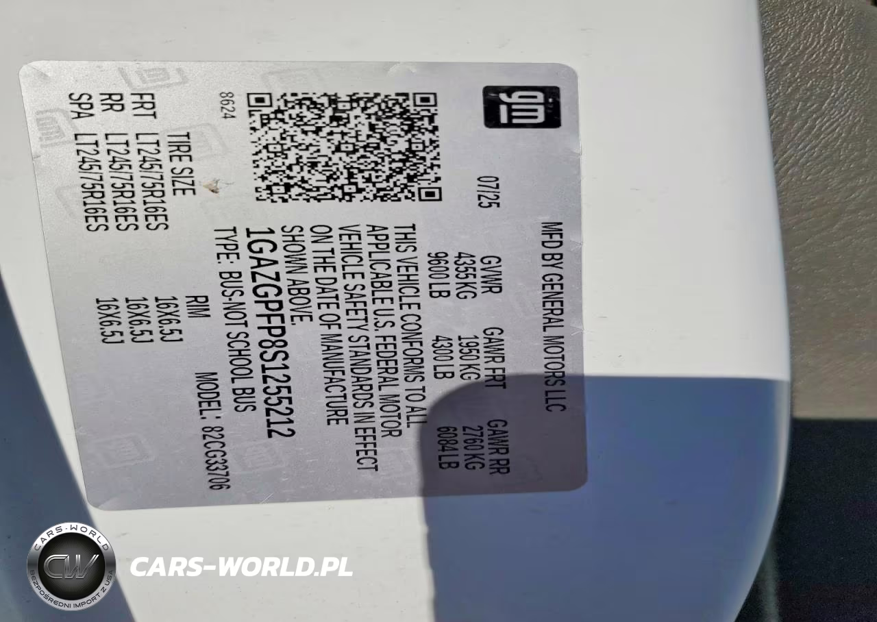 2025 Chevrolet Express G3500 VIN:1GAZGPFP8S1255212 - 14