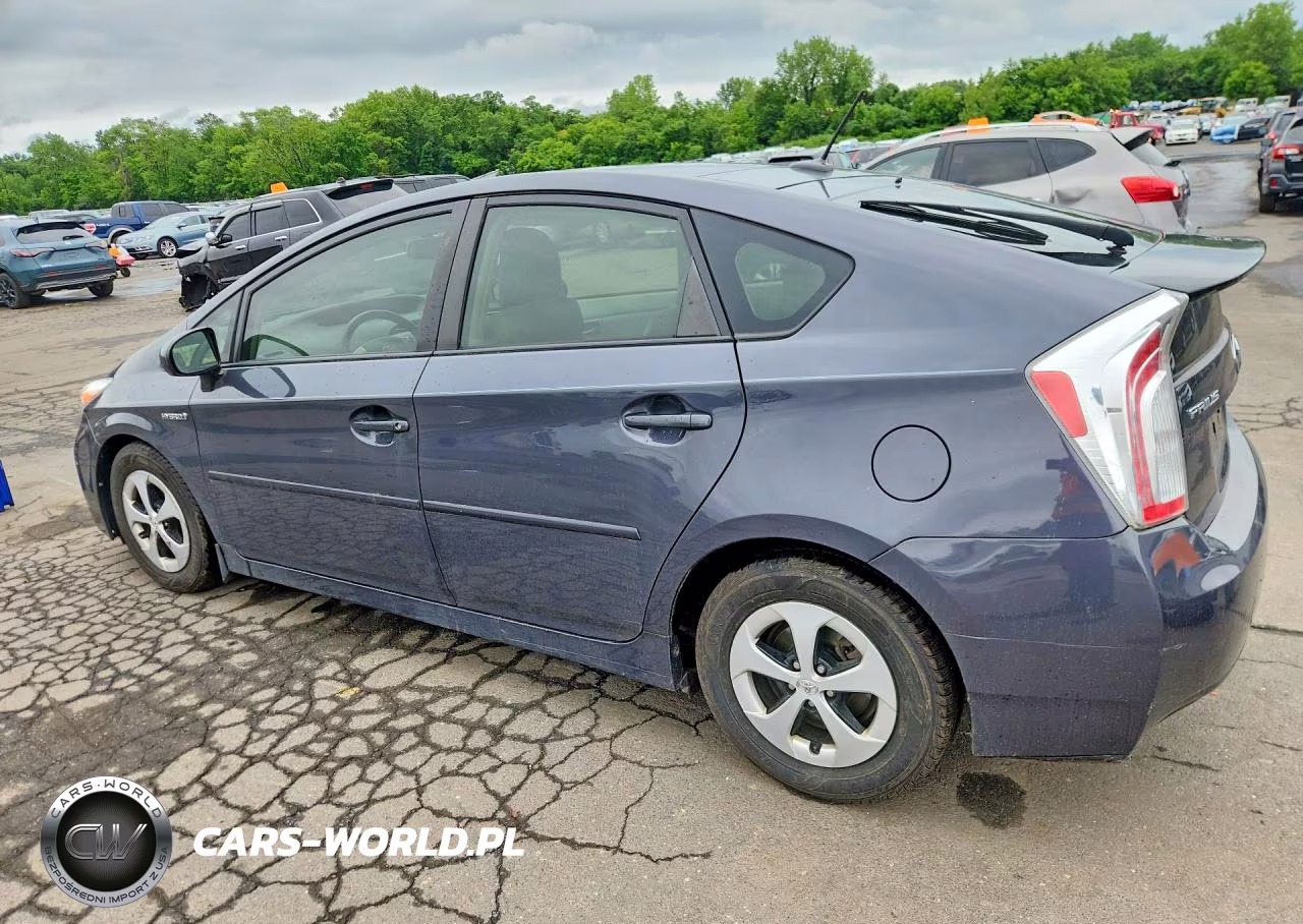2015 Toyota Prius Four VIN:JTDKN3DU9F1973678 - 2