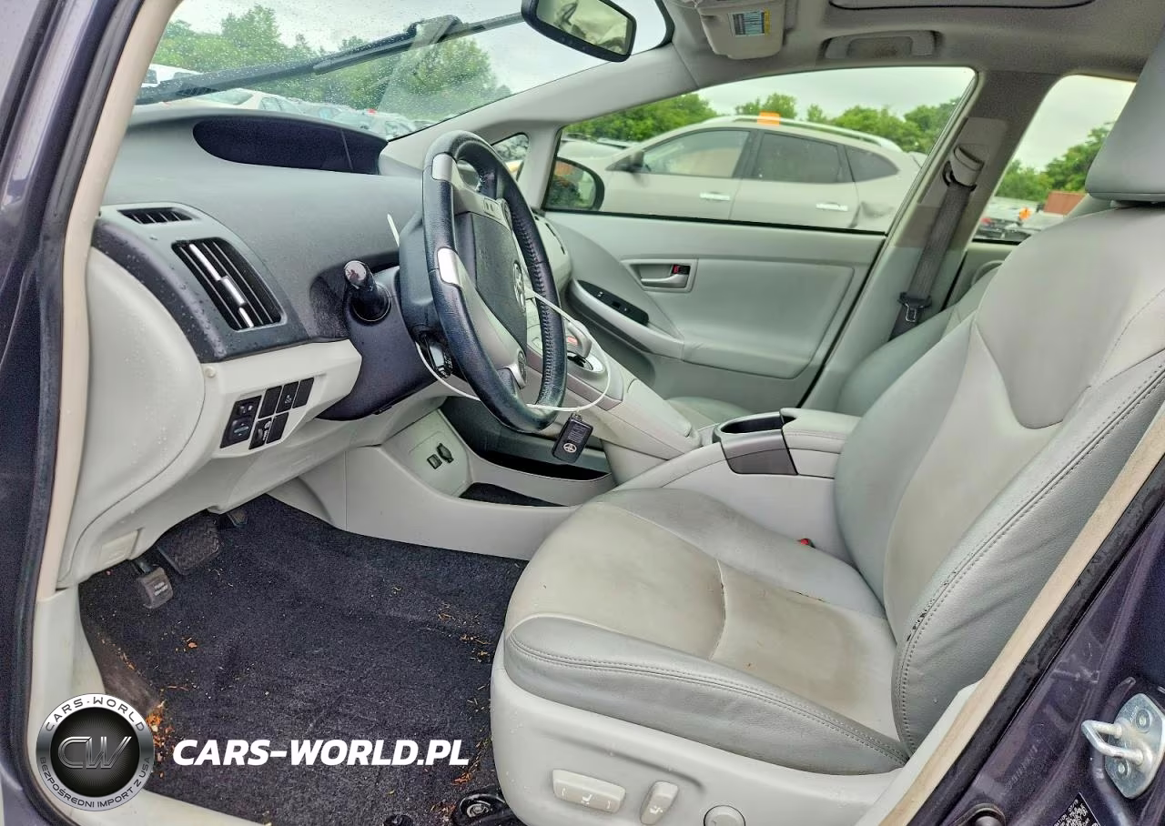 2015 Toyota Prius Four VIN:JTDKN3DU9F1973678 - 7