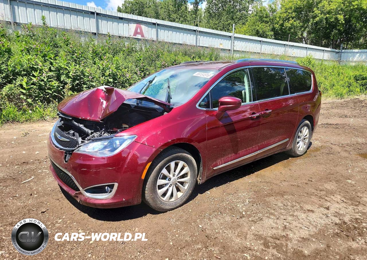 2018 Chrysler Pacifica Touring L Plus