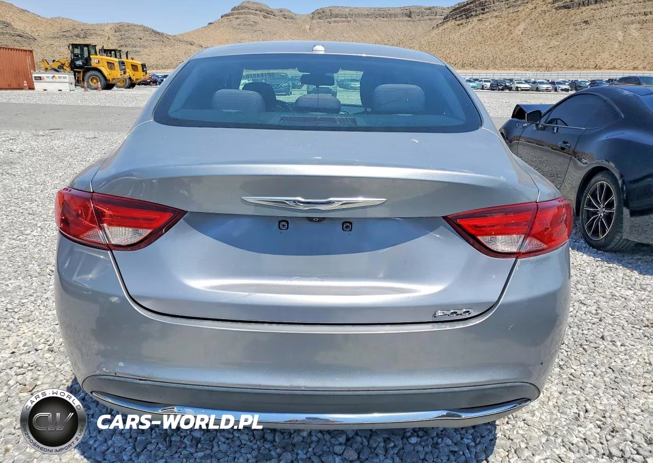 2015 Chrysler 200 Limited VIN:1C3CCCAB0FN658973 - 6