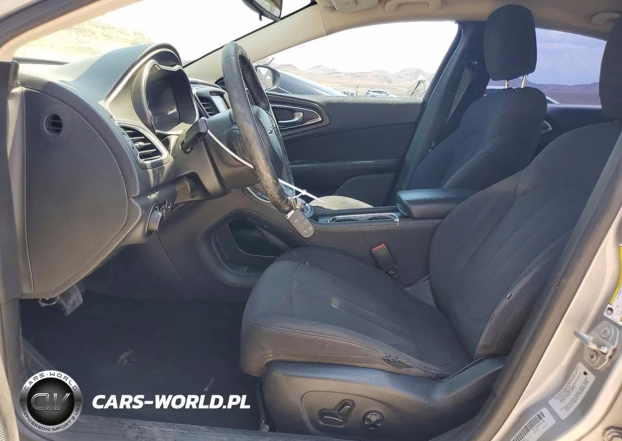 2015 Chrysler 200 Limited VIN:1C3CCCAB0FN658973 - 7