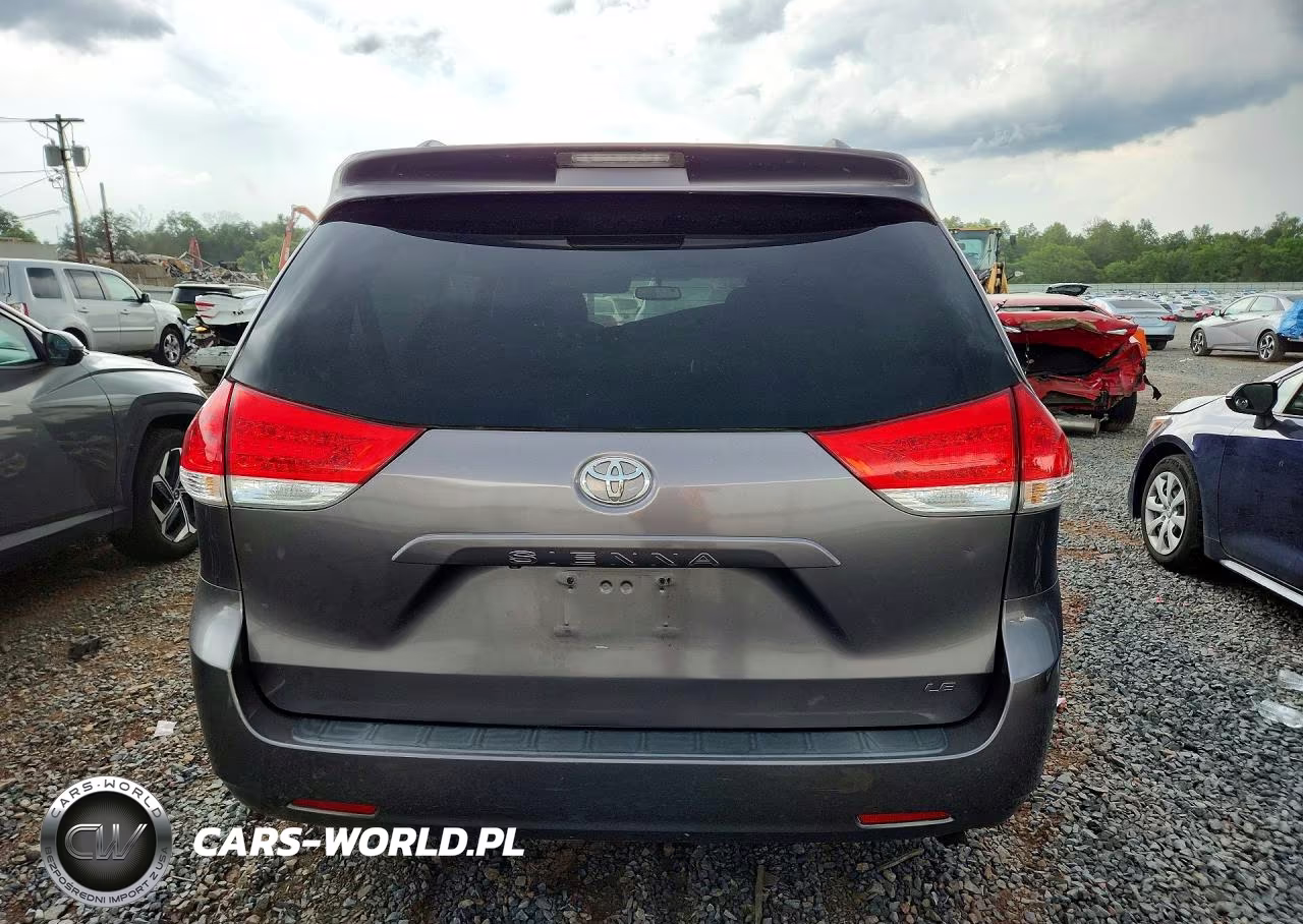2011 Toyota Sienna Le VIN:5TDKK3DC4BS169978 - 6