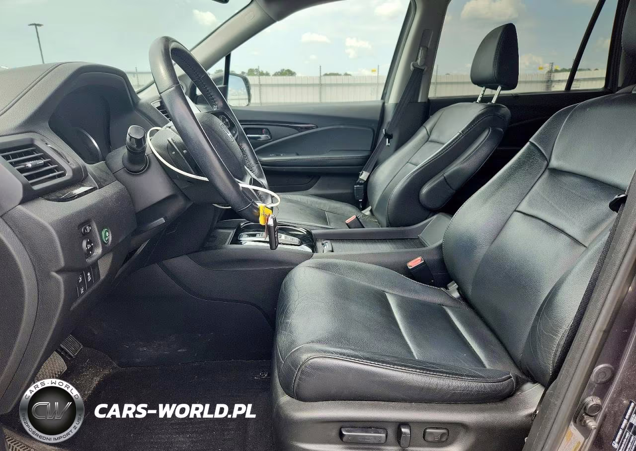 2019 Honda Pilot Touring VIN:5FNYF6H92KB100483 - 7