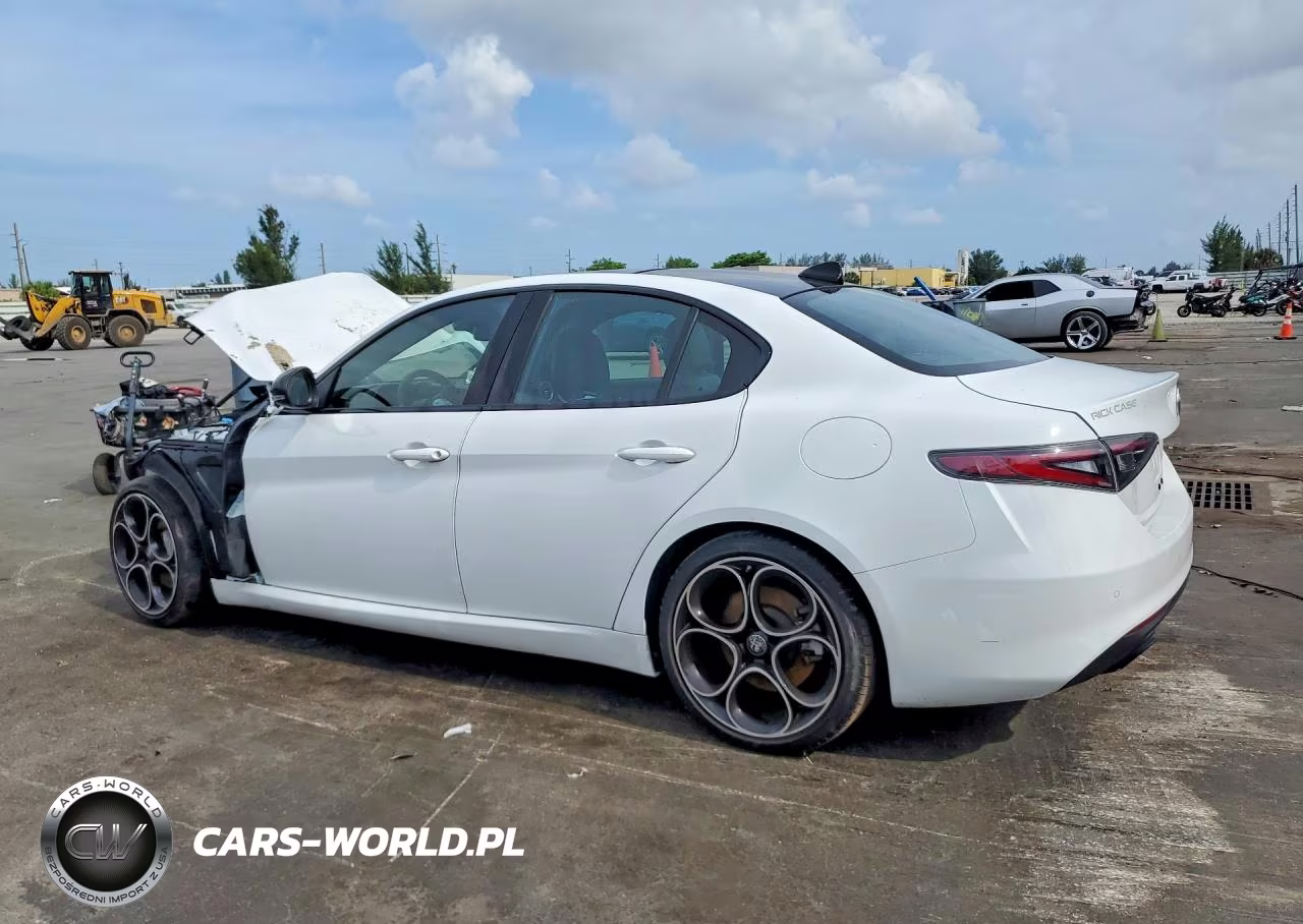 2024 Alfa Romeo Giulia Ti VIN:ZARFAMBN7R7682182 - 2