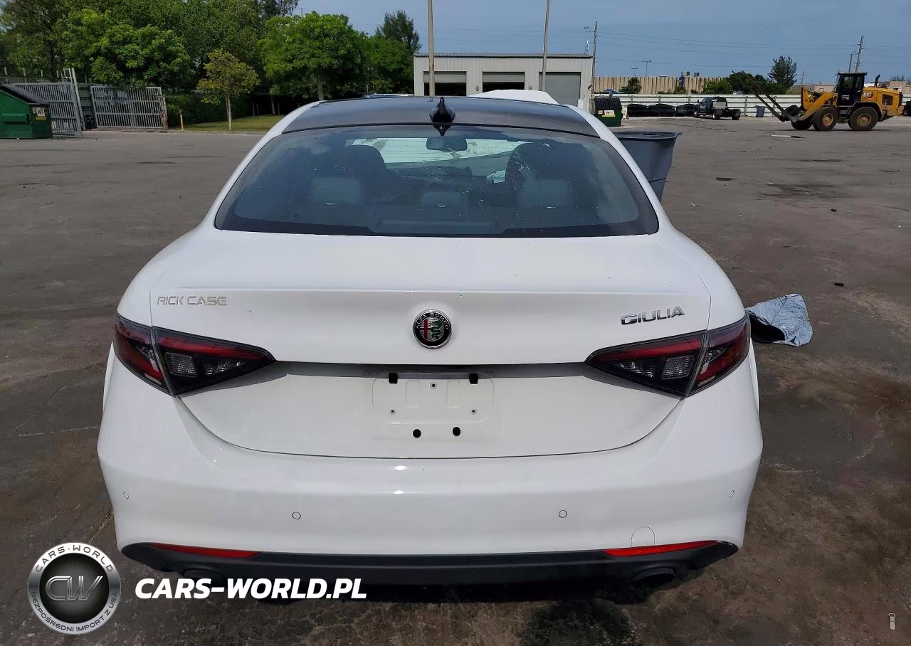 2024 Alfa Romeo Giulia Ti VIN:ZARFAMBN7R7682182 - 6
