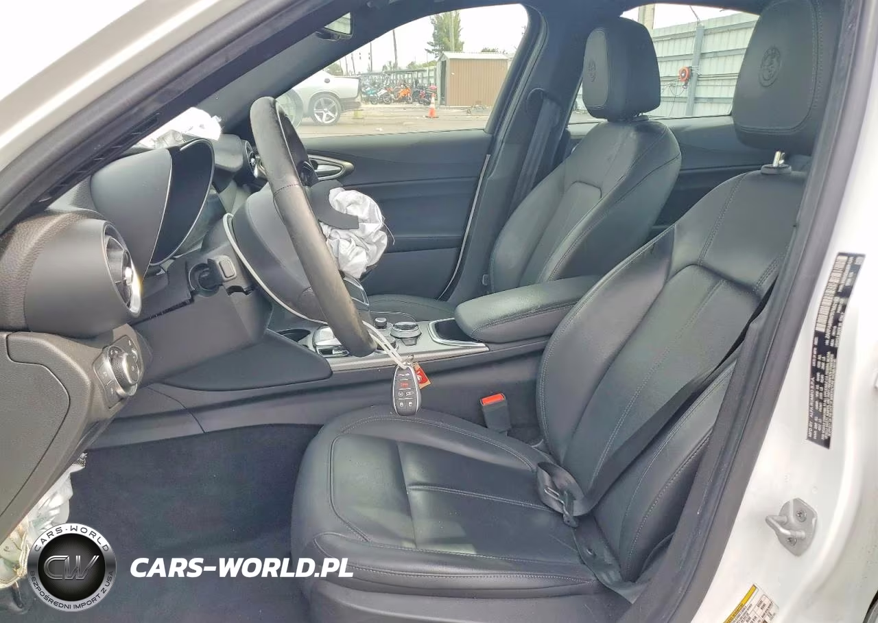 2024 Alfa Romeo Giulia Ti VIN:ZARFAMBN7R7682182 - 7