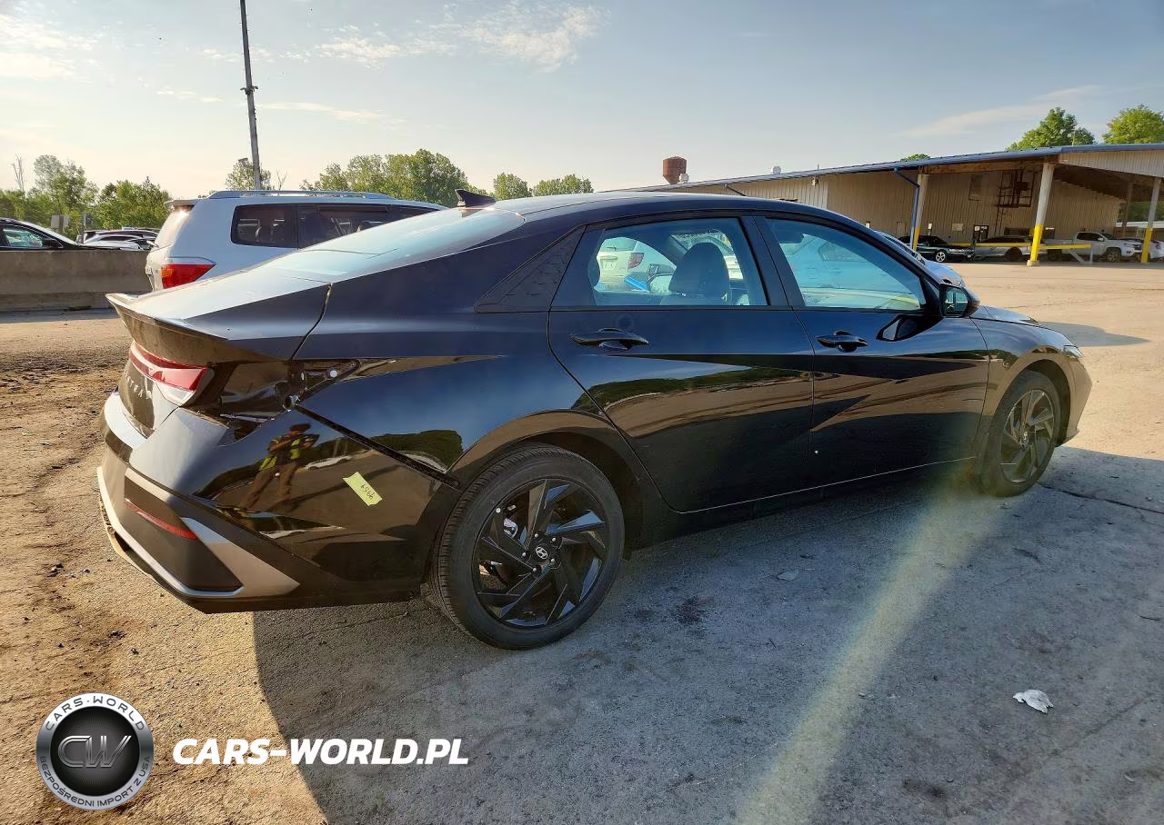 2026 Hyundai Elantra Sel Sport VIN:KMHLM4DG2TU178114 - 3