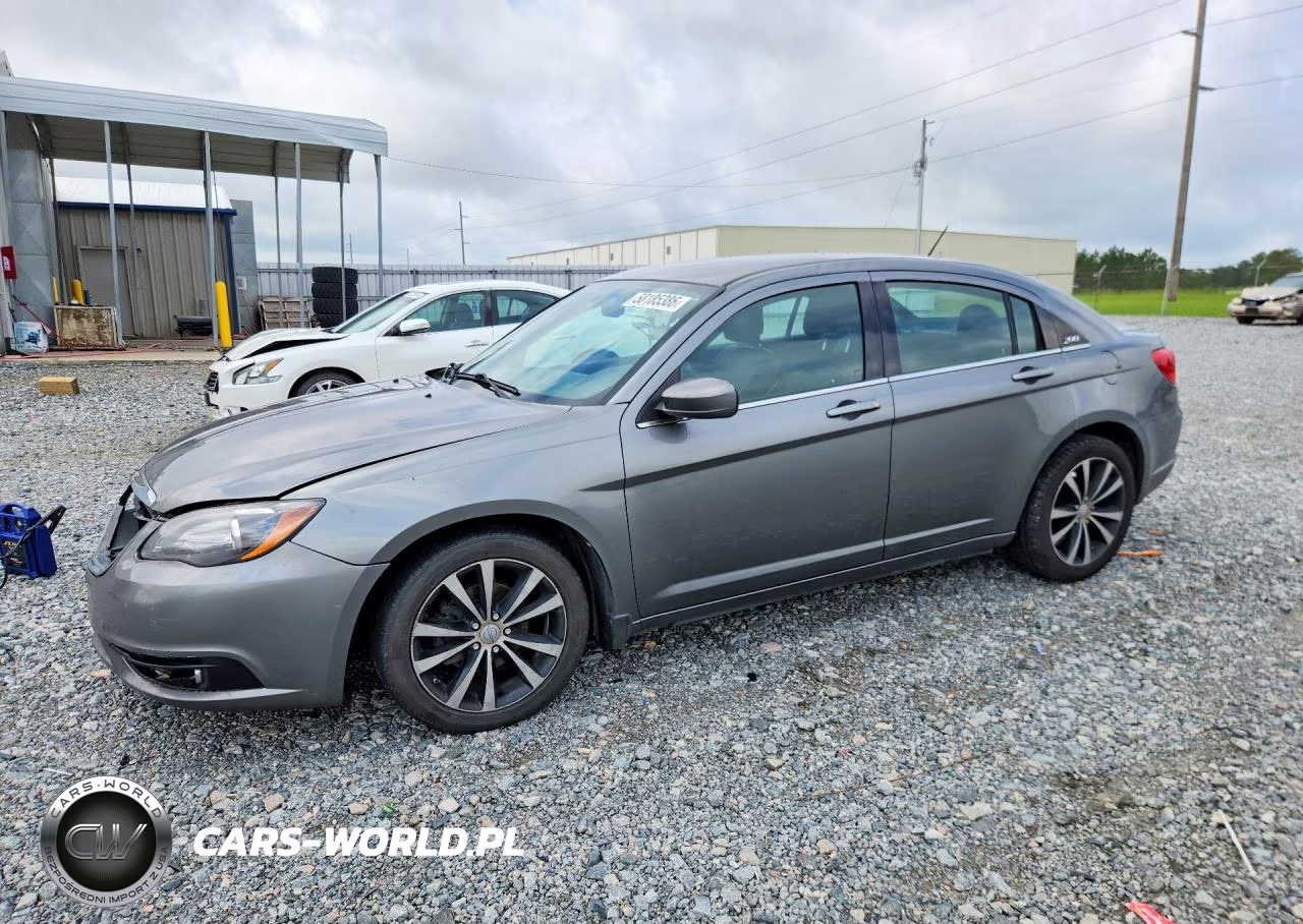 2013 Chrysler 200 Limited – zdjęcie 1 z 13
