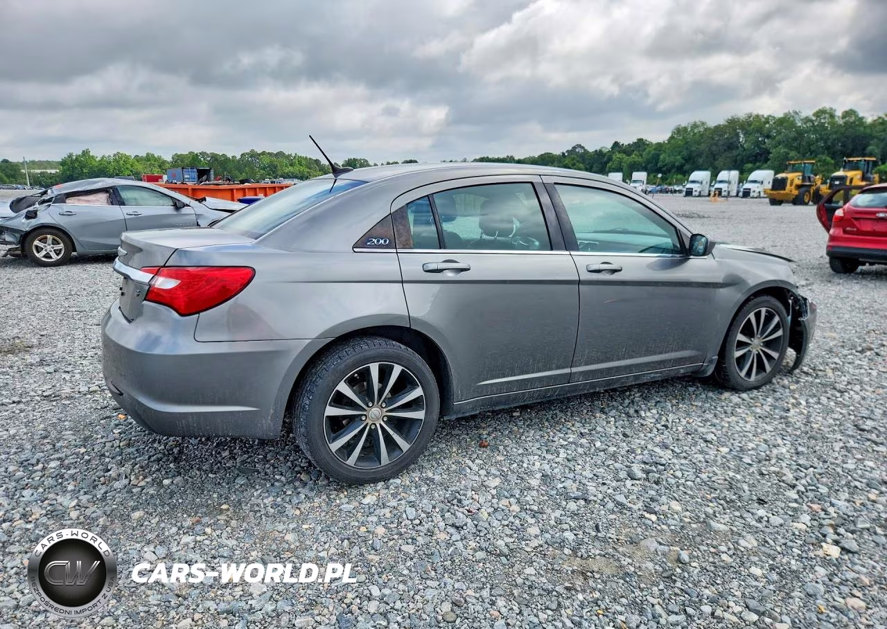 2013 Chrysler 200 Limited VIN:1C3CCBCG2DN693529 - 3