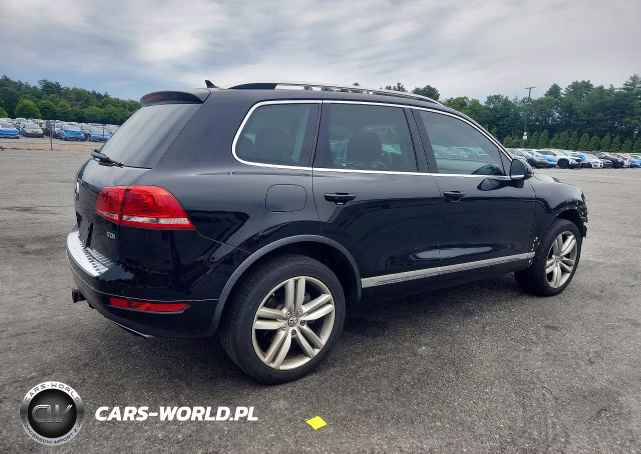2012 Volkswagen Touareg V6 Tdi VIN:WVGFK9BP1CD005526 - 3