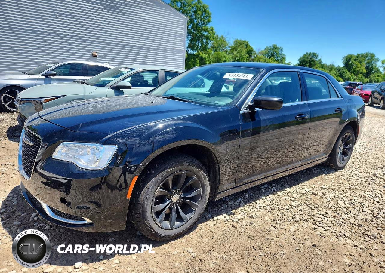 2015 Chrysler 300 Limited