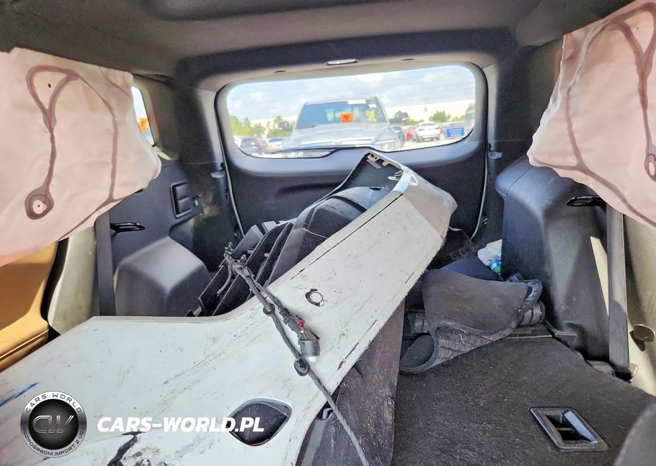 2023 Chevrolet Equinox Premier VIN:3GNAXNEG4PL203822 - 10