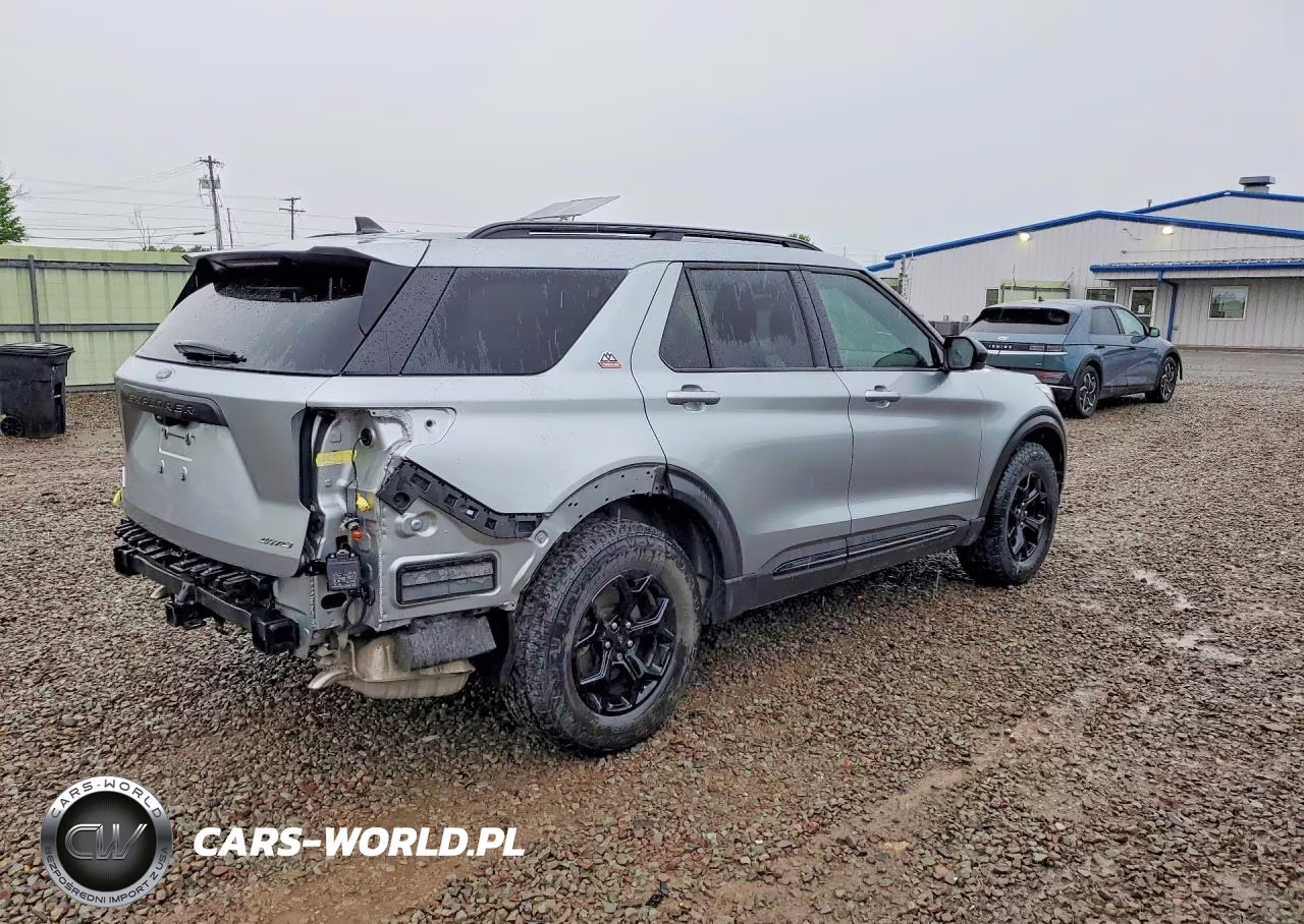 2024 Ford Explorer Timberline VIN:1FMSK8JH9RGA12444 - 3