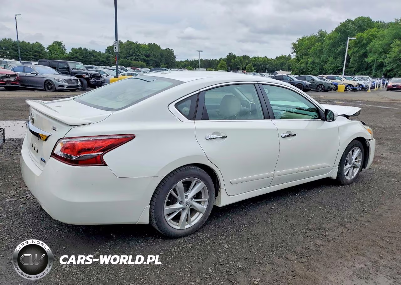 2013 Nissan Altima 2.5 VIN:1N4AL3AP7DN582699 - 3