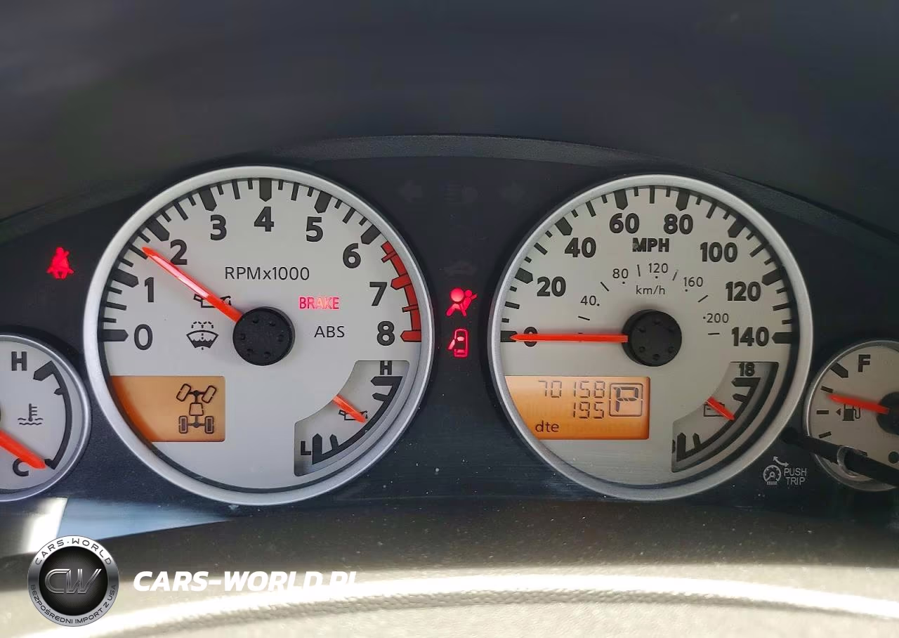 2018 Nissan Frontier Pro-4X VIN:1N6AD0EV2JN753320 - 9