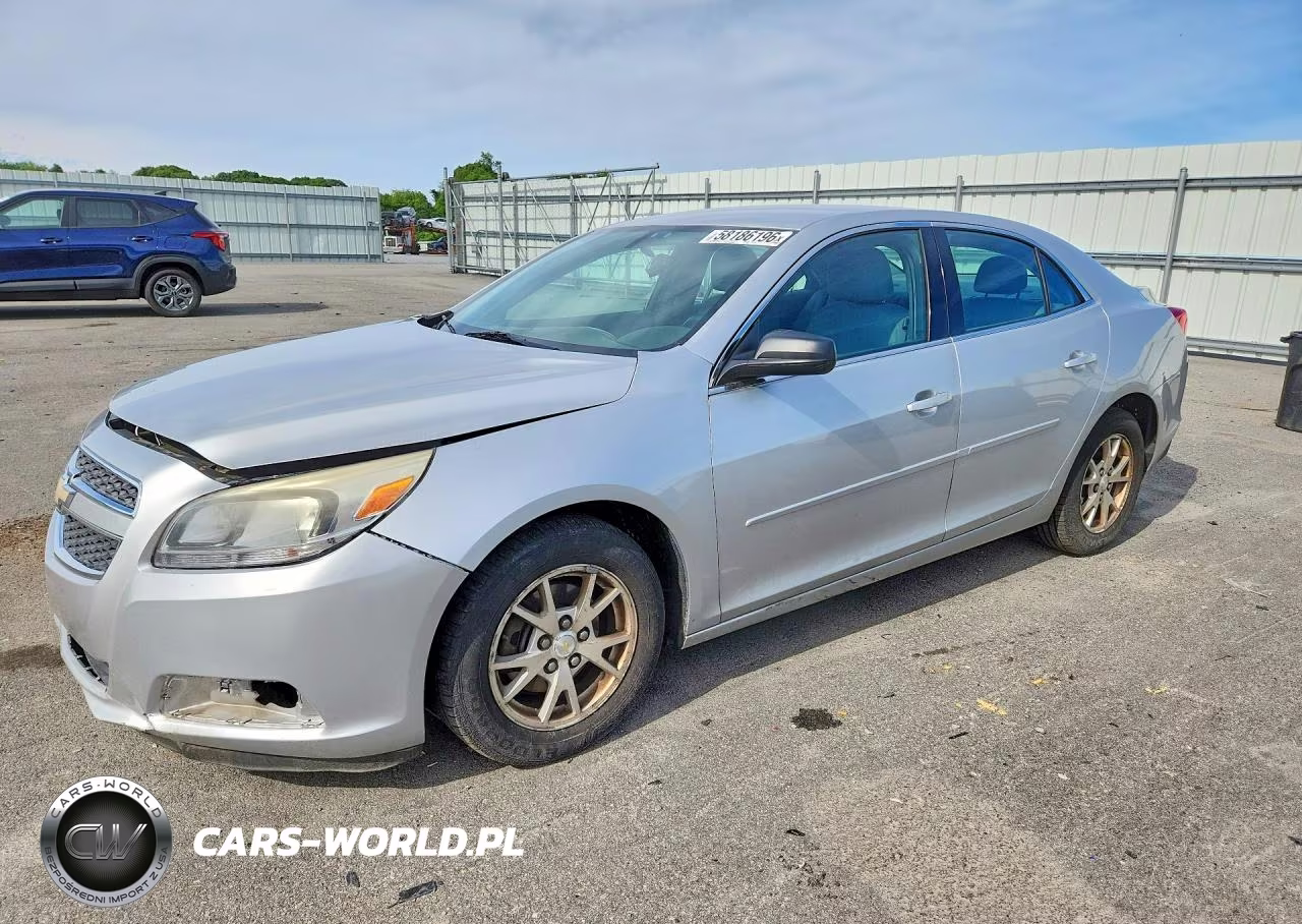 2013 Chevrolet Malibu Ls – zdjęcie 1 z 12