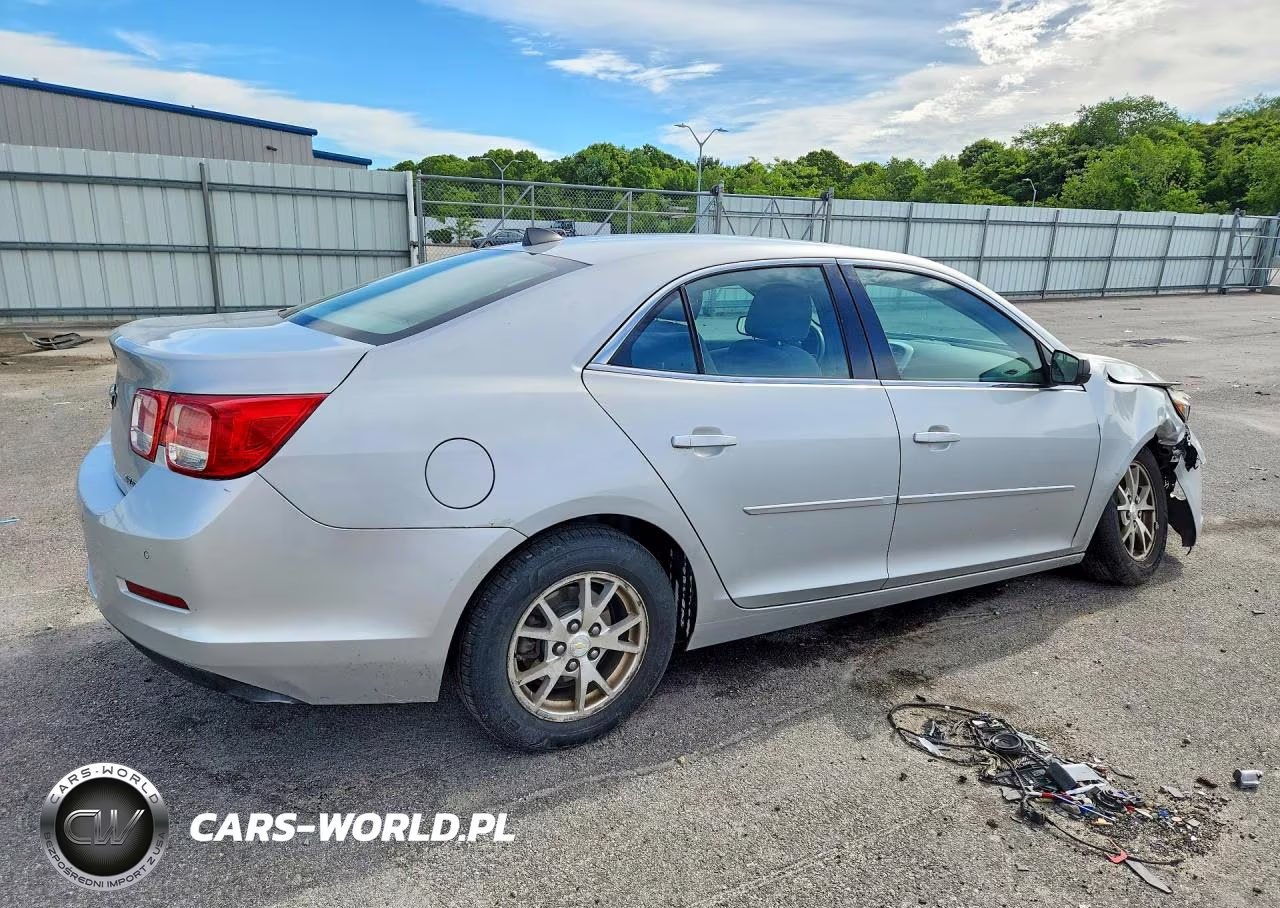 2013 Chevrolet Malibu Ls VIN:1G11A5SAXDF342491 - 3