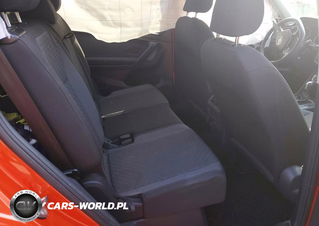 2019 Volkswagen Tiguan S VIN:3VV1B7AXXKM121834 - 11