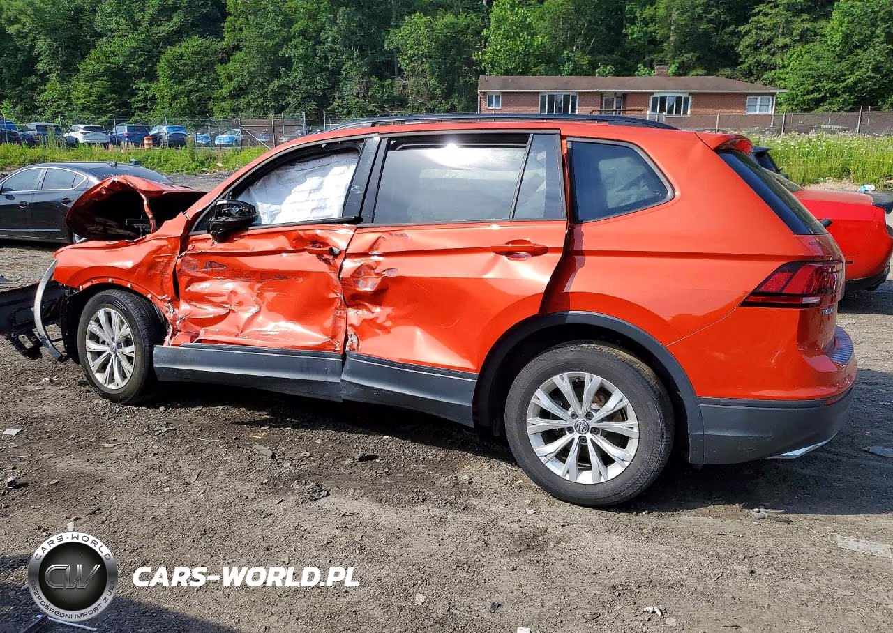 2019 Volkswagen Tiguan S VIN:3VV1B7AXXKM121834 - 2
