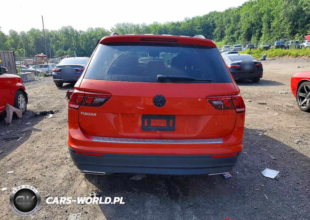 2019 Volkswagen Tiguan S VIN:3VV1B7AXXKM121834 - 6