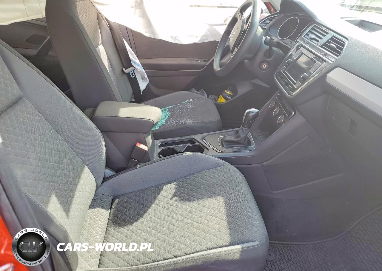 2019 Volkswagen Tiguan S VIN:3VV1B7AXXKM121834 - 7