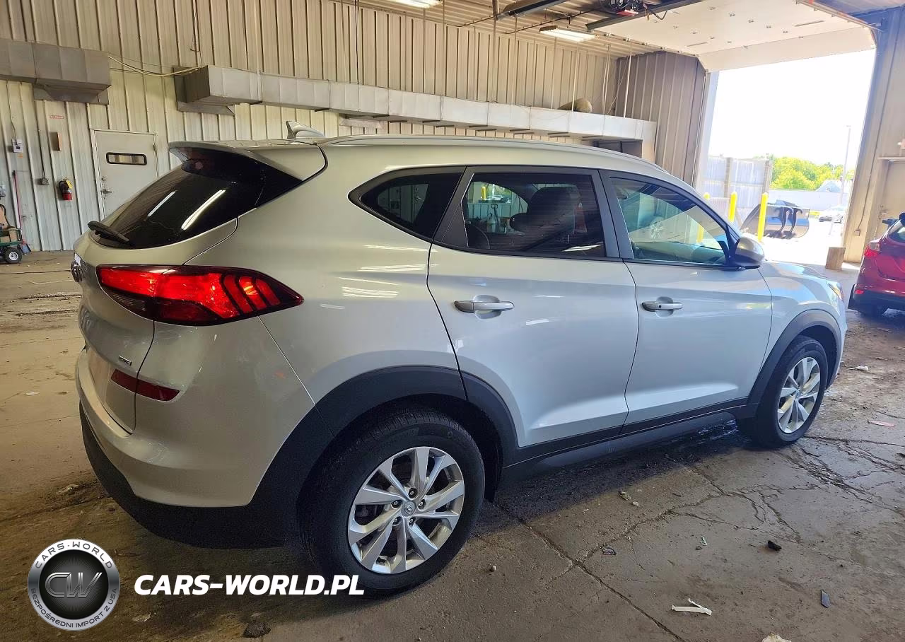 2019 Hyundai Tucson Value VIN:KM8J3CA40KU068336 - 3