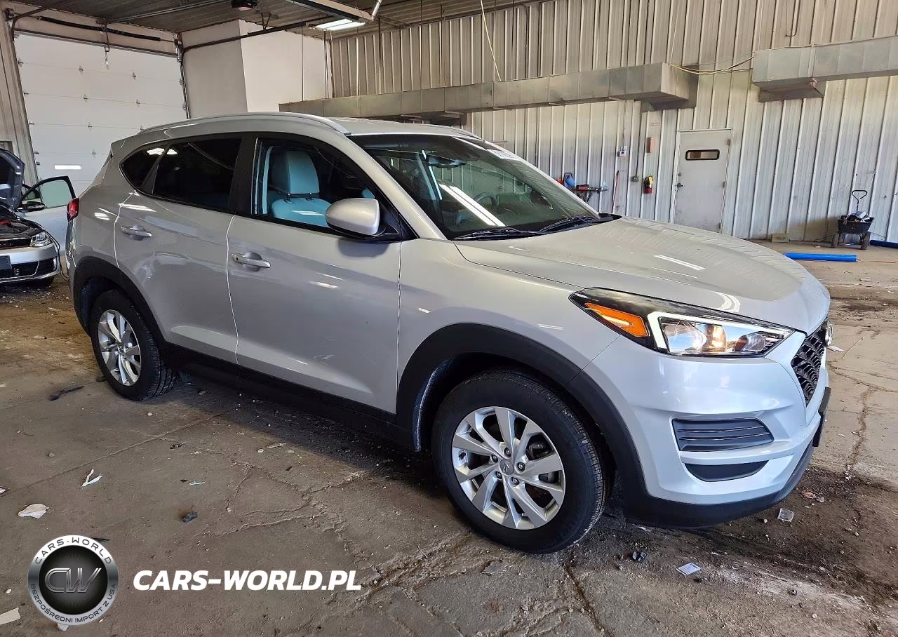 2019 Hyundai Tucson Value VIN:KM8J3CA40KU068336 - 4