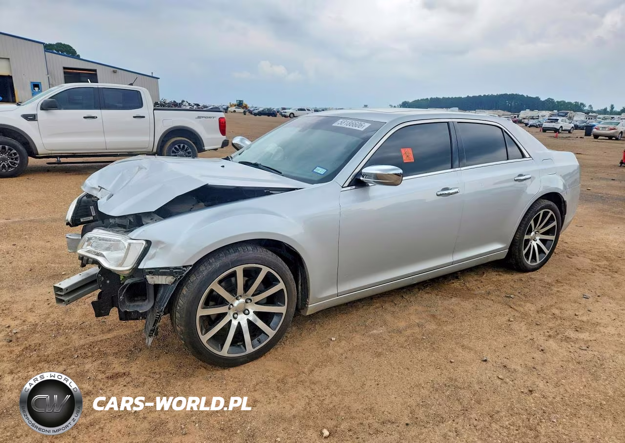2020 Chrysler 300 Limited – zdjęcie 1 z 12