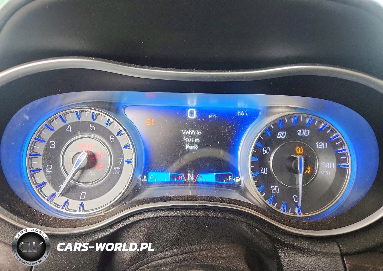 2020 Chrysler 300 Limited VIN:2C3CCAEG5LH102835 - 9
