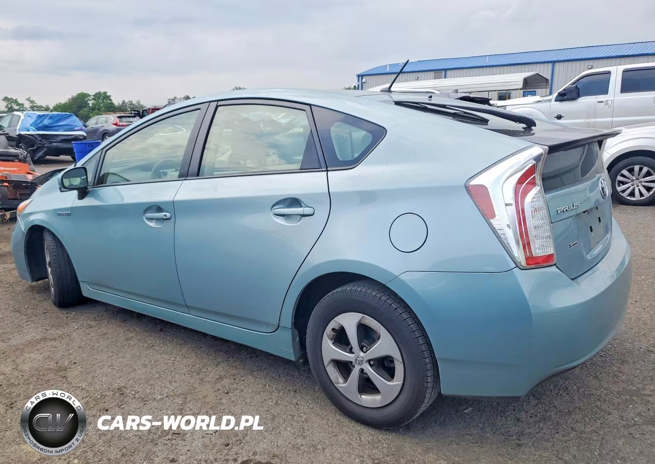 2015 Toyota Prius Two VIN:JTDKN3DU6F1898681 - 2