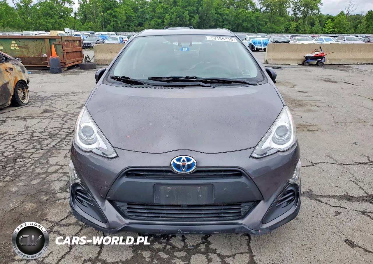 2017 Toyota Prius C Two VIN:JTDKDTB30H1591412 - 5