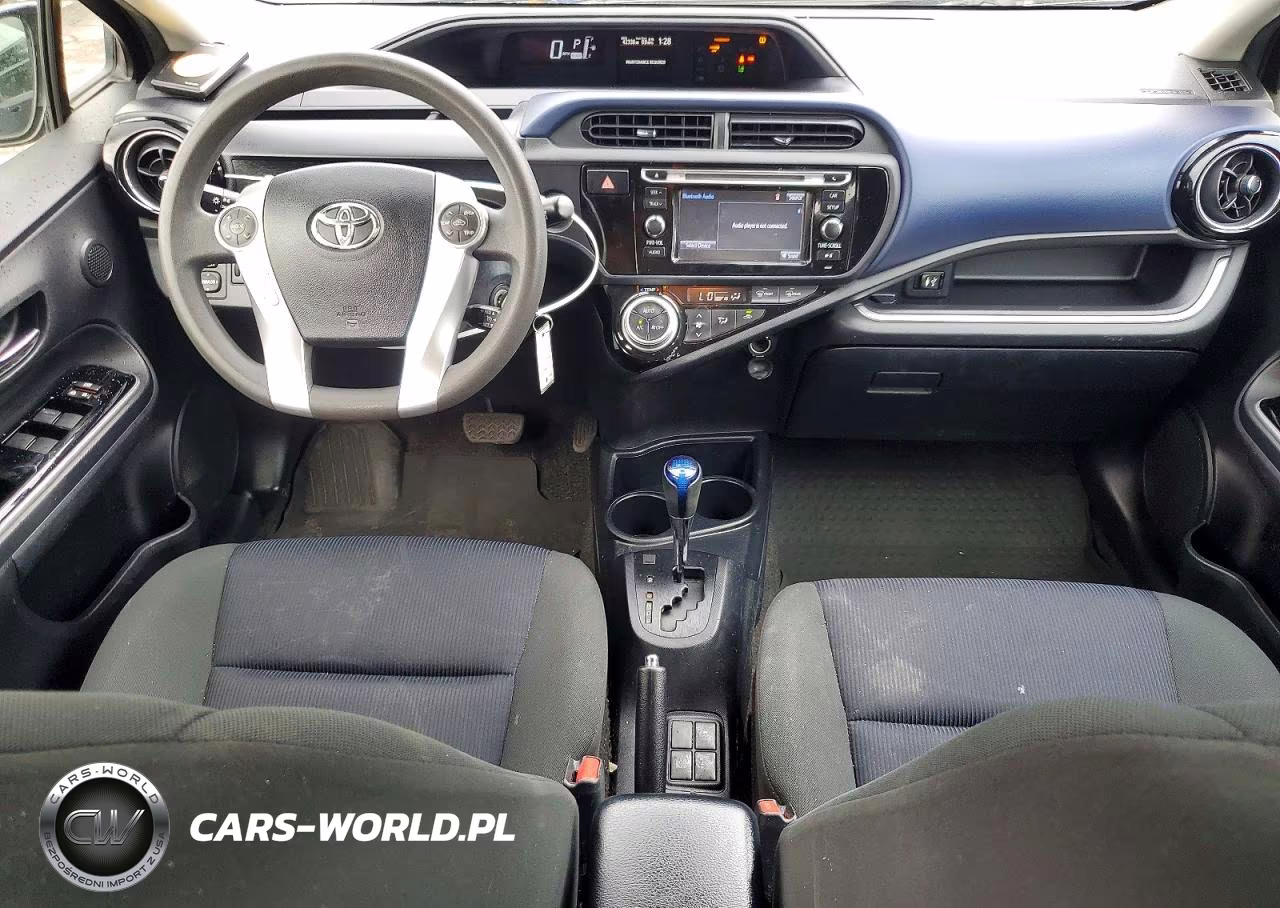 2017 Toyota Prius C Two VIN:JTDKDTB30H1591412 - 8