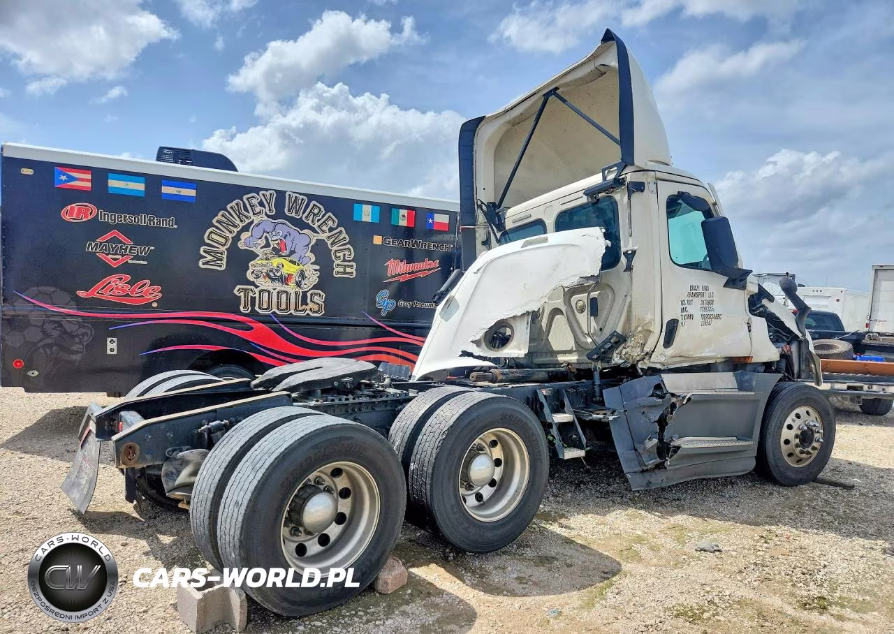 2020 Freightliner Cascadia 126 Semi Truck VIN:3AKJHLDV3LSLG9547 - 3