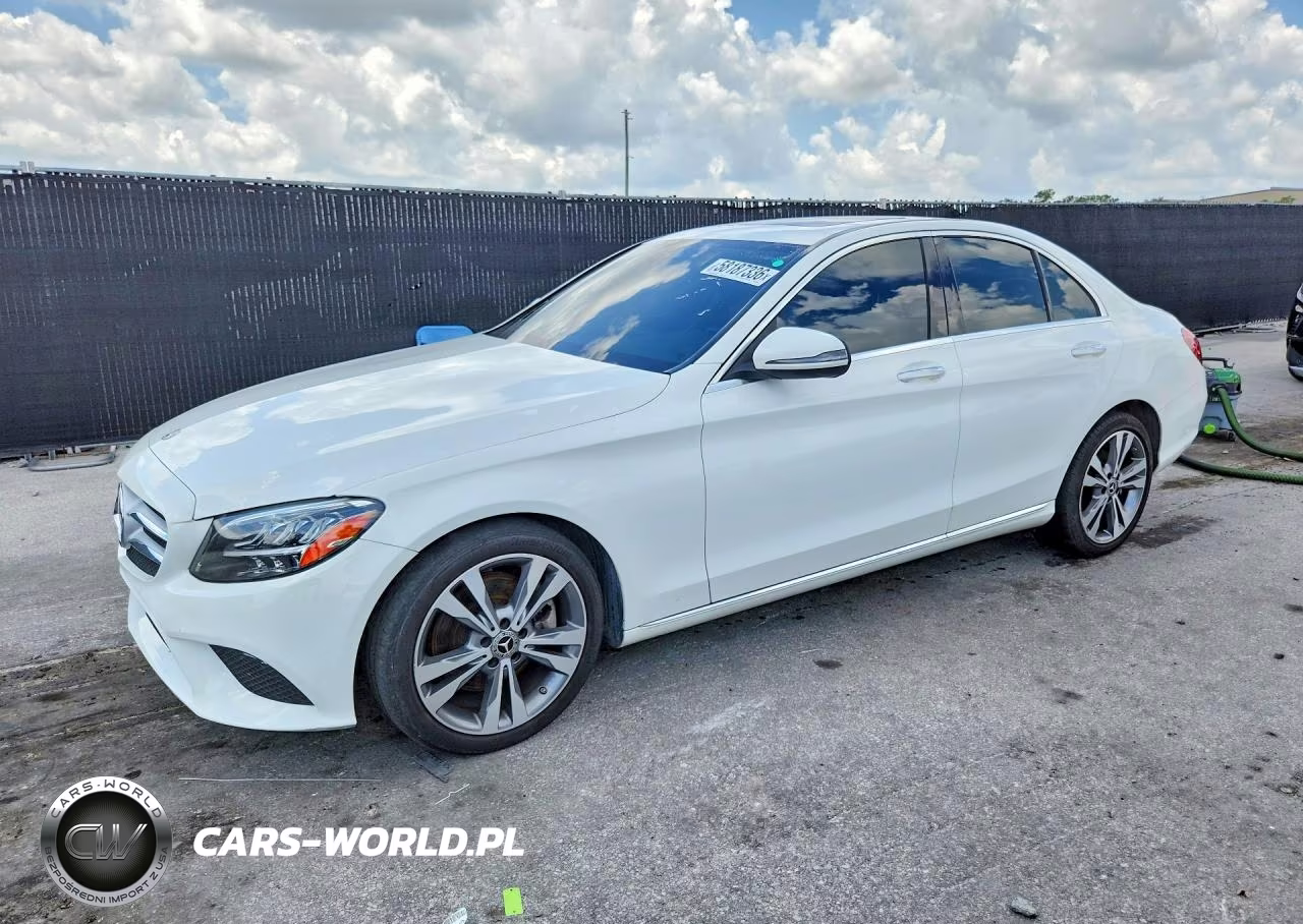 2021 Mercedes-Benz C 300
